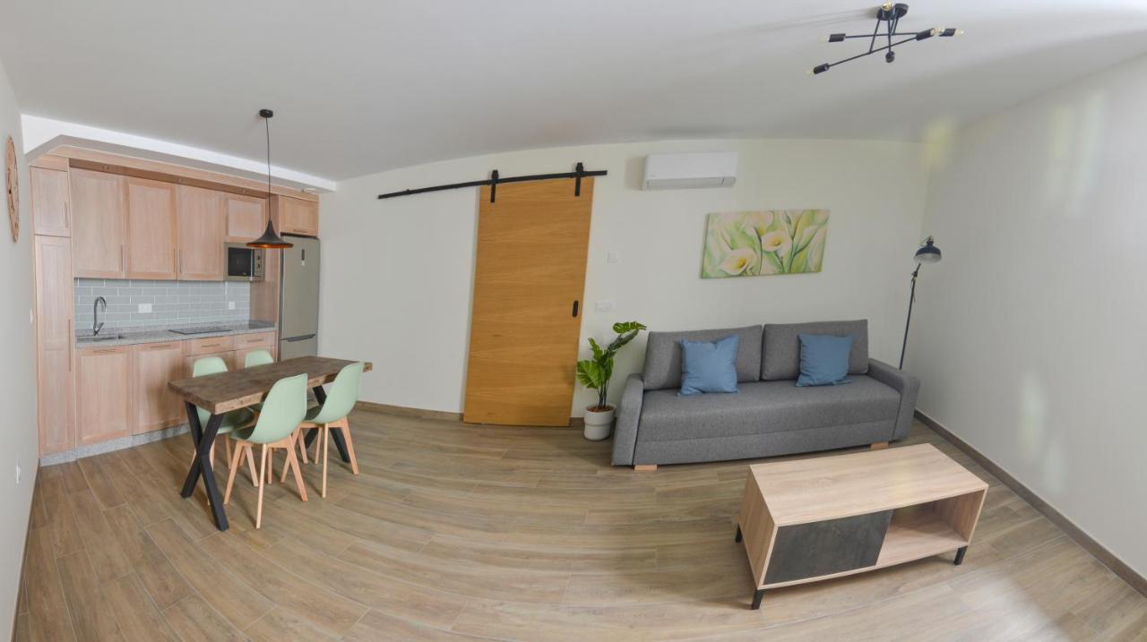 Apartamentos Turisticos Hornillo Caces Esterno foto